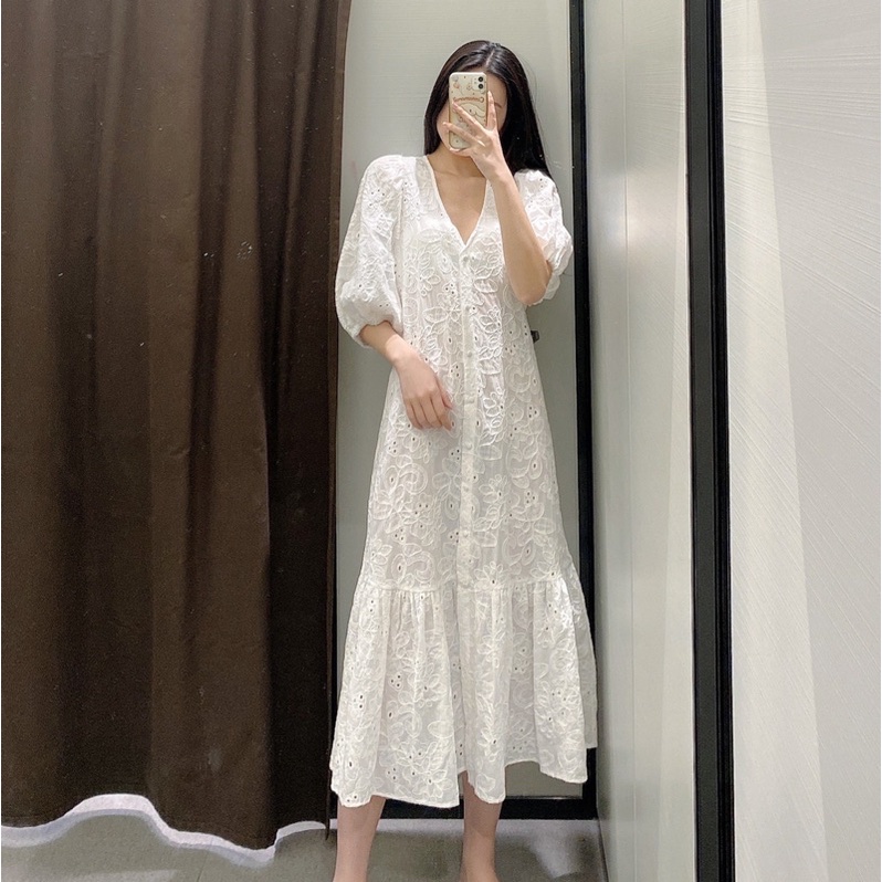 Đầm suôn đuôi cá đơn giản