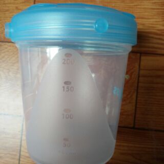 Cốc đựng sữa chia ml (200ml) 2 chiếc