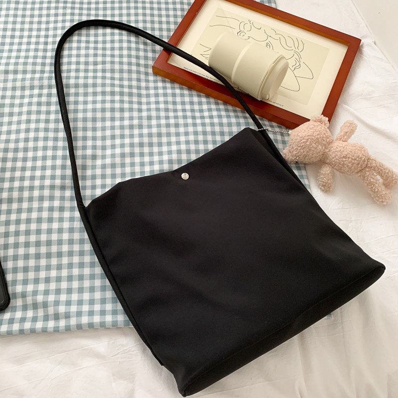 Túi tote đeo vai IELGY vải canvas cỡ lớn phối chú gấu thời trang dành cho nữ