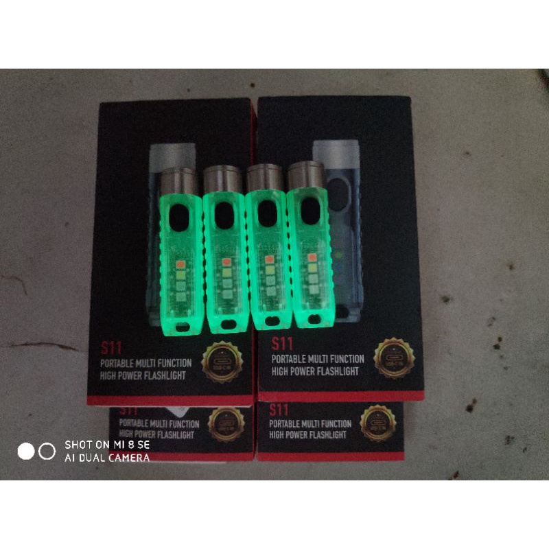 Đèn pin treo móc khoá S11, dạ quang, nhiều chế độ sáng