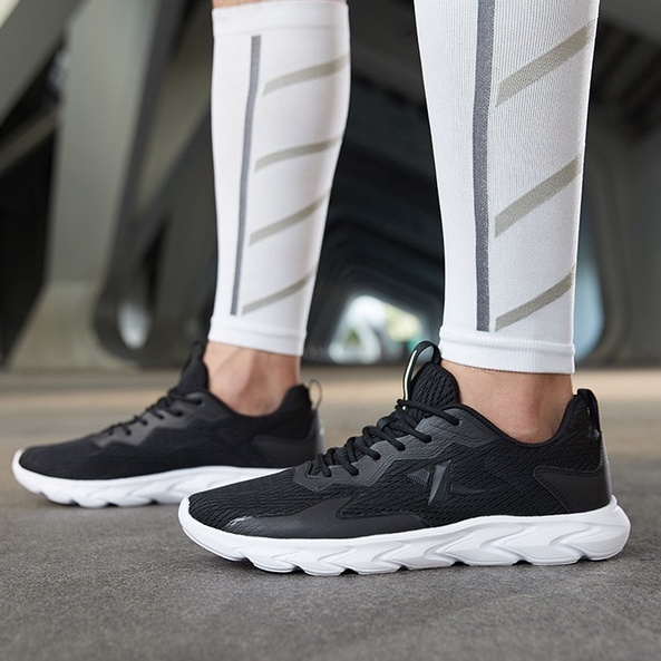 Giày Chạy Bộ Phối Lưới Gọn Nhẹ Hấp Thụ Sốc / Trượt / Mài Mòn
