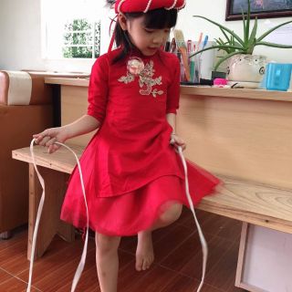 Ao dai cach tân cho bé