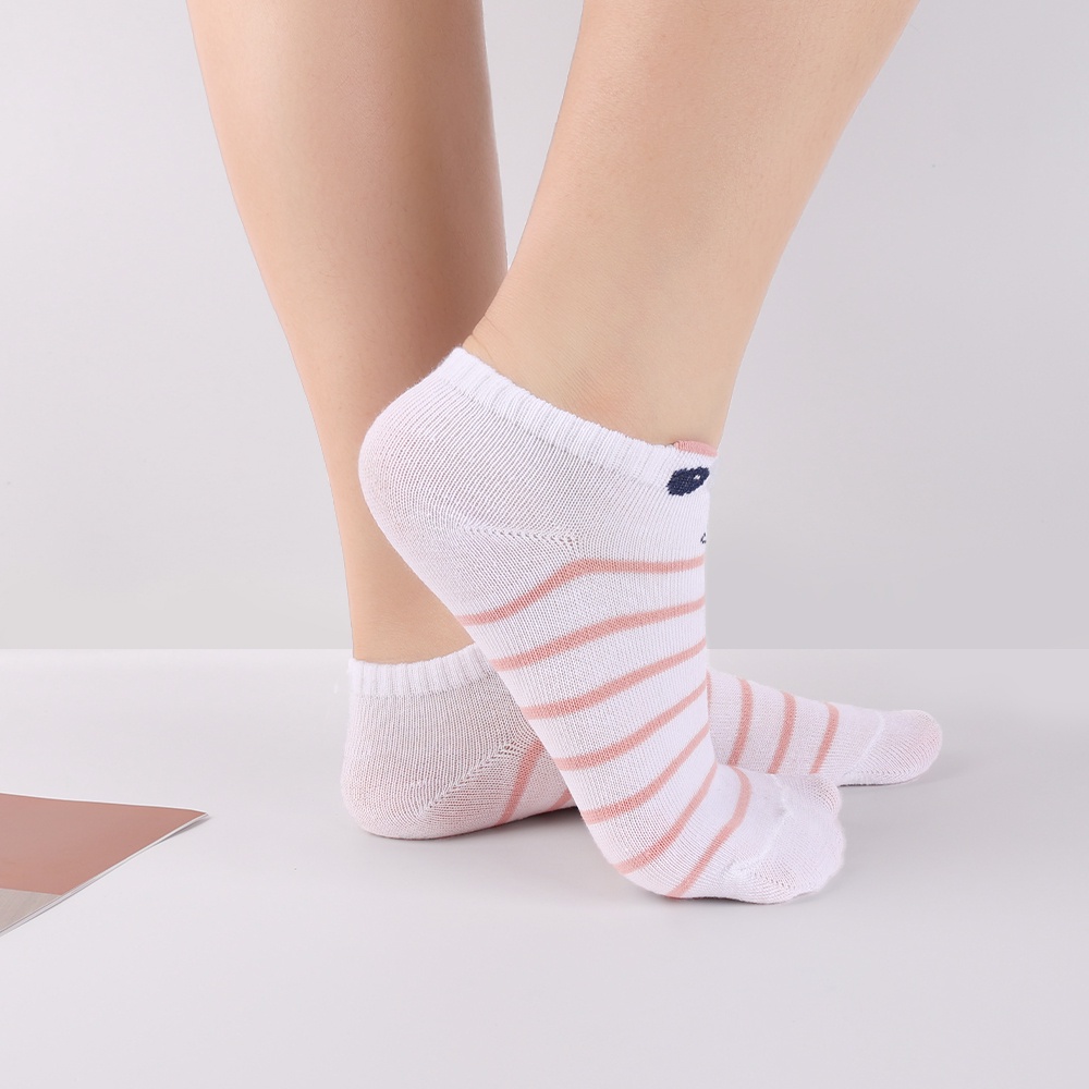1 Đôi Tất Cổ Thuyền Siêu Mỏng Thoáng Khí In Hình Mèo Hoạt Hình Màu Sắc Ngẫu Nhiên Phong Cách Hàn Quốc