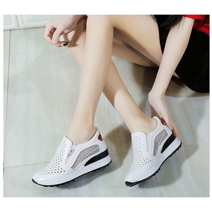 [SIÊU HOT] Giày lười độn đế 7 phân lỗ thoáng khí gót thêu ong cực xinh | BigBuy360 - bigbuy360.vn