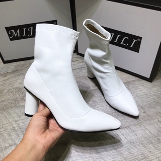 Boot cổ thấp