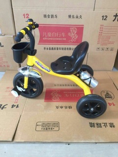 XE ĐẠP 3 BÁNH CÓ BÌNH NƯỚC