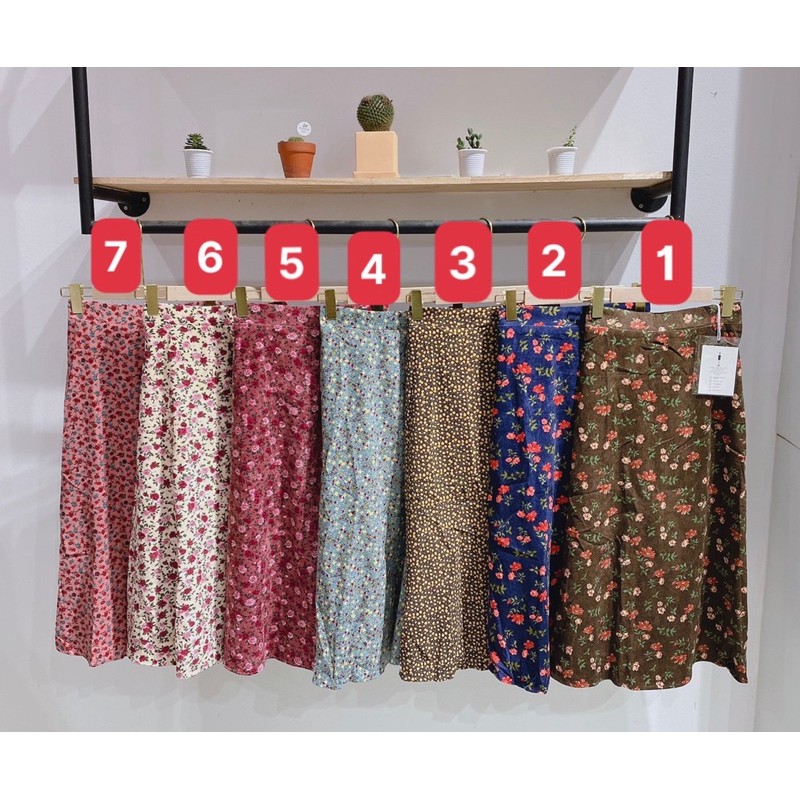 Chân váy nhung tăm dáng A 1533 hoạ tiết hoa nhí Ulzzang style