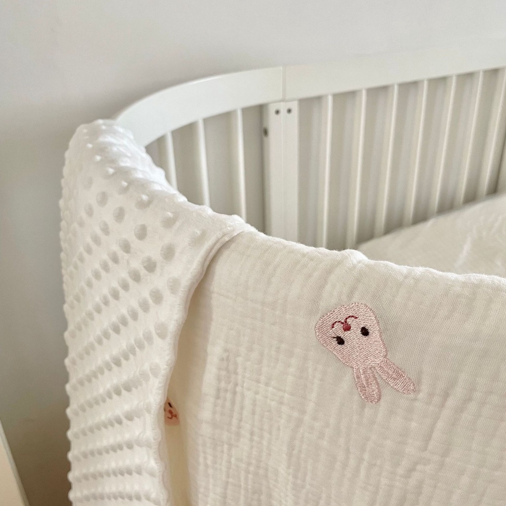 Chăn mềm thoáng khí thêu họa tiết hoạt hình dễ thương thích hợp cho bé