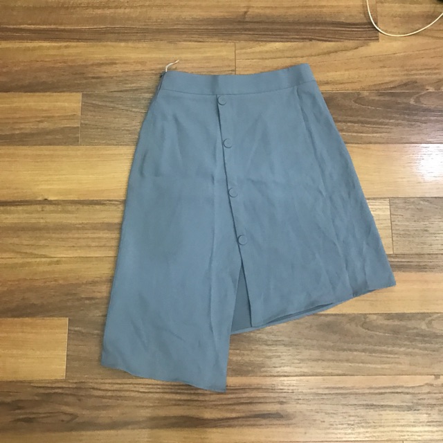 Chân váy up to seconds vạt chéo size M