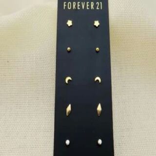 Khuyên tai forever 21