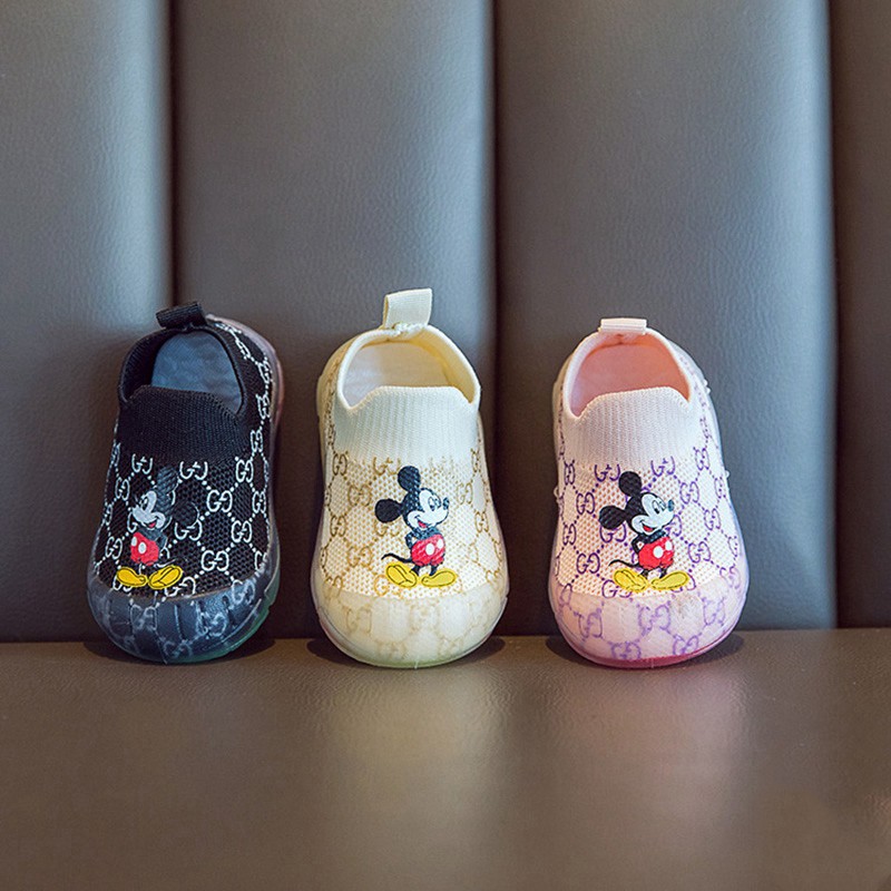 Giày Sneaker Tập Đi Đế Mềm Chống Trượt Hình Chuột Mickey Cho Bé