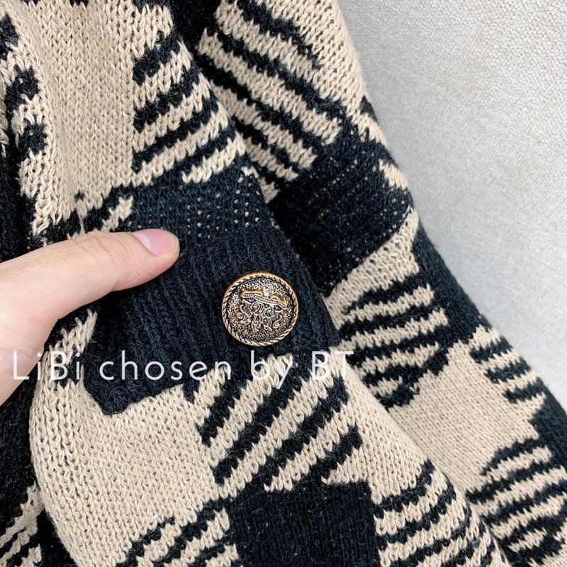 Áo cadigan kẻ sang chảnh. Màu siu tây