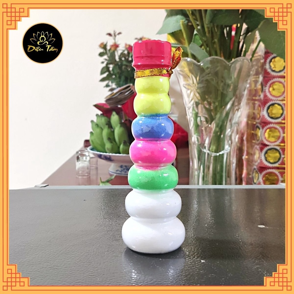 Chai muối ngũ sắc phong thủy bày bàn thờ thần tài đồ thờ cúng.