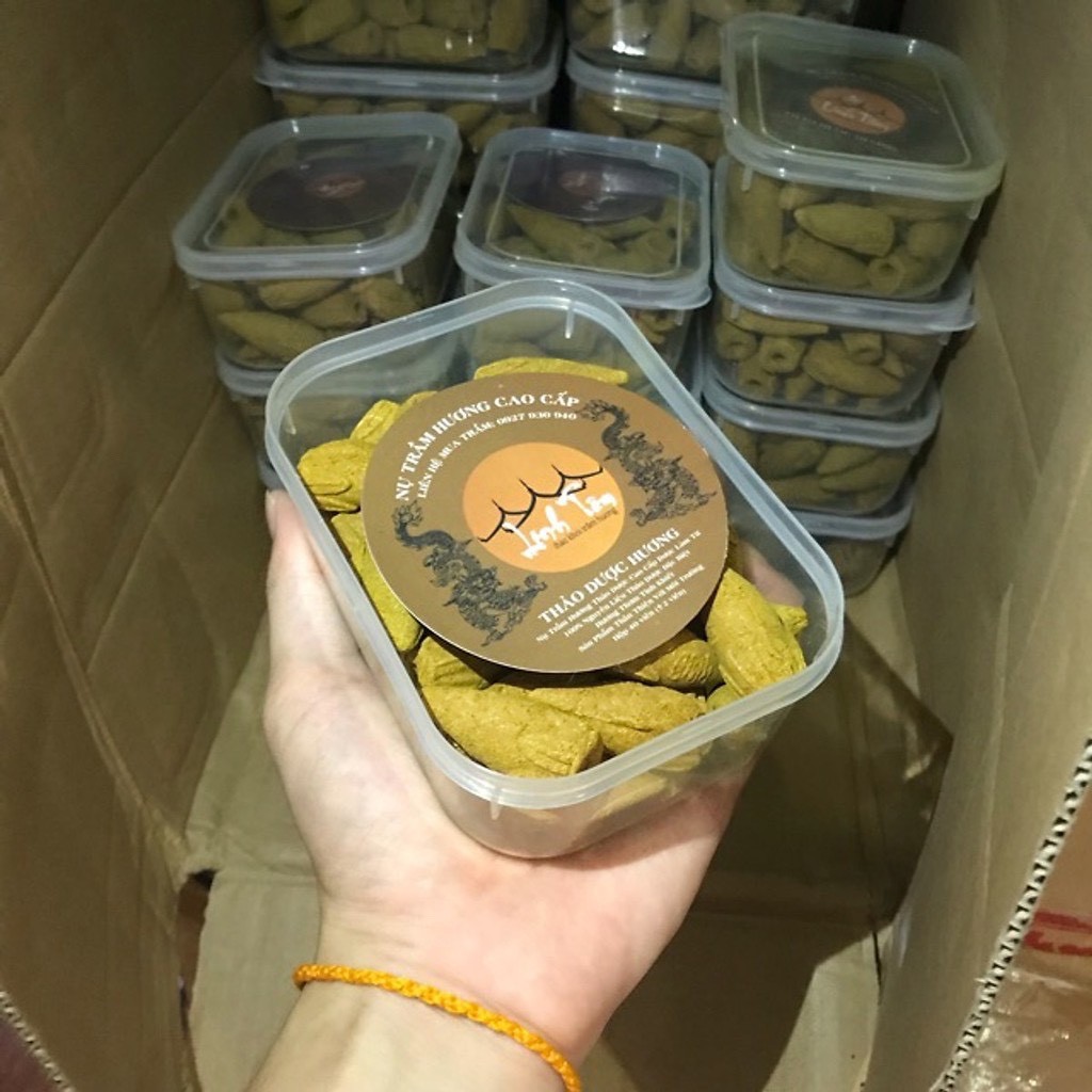 Thác Khói Trầm Hương Để Bàn Tặng 3 Nụ Trầm Nguyệt Vọng Khê Tâm Cung Trăng Núi Đá Trăng Tròn