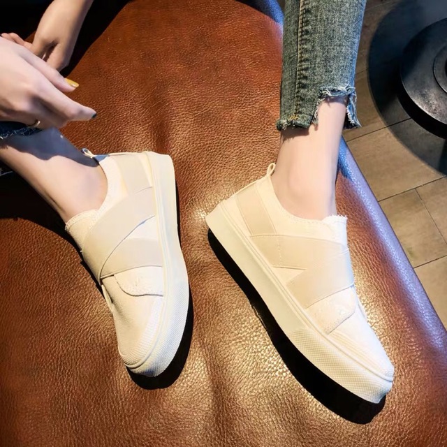 Giầy slipon vải hoạ tiết chun bản to bắt chéo siêu đẹp | BigBuy360 - bigbuy360.vn