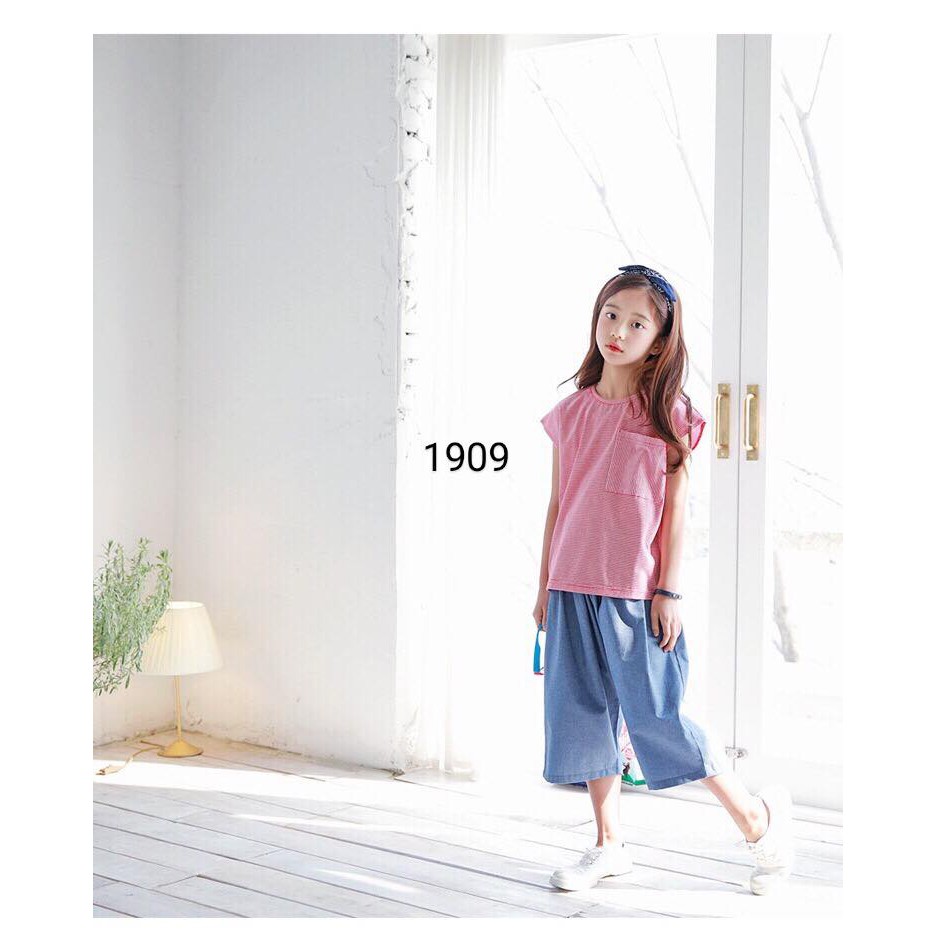 T1.3_Bộ xuất Hàn áo đỏ kẻ đại 7-13y