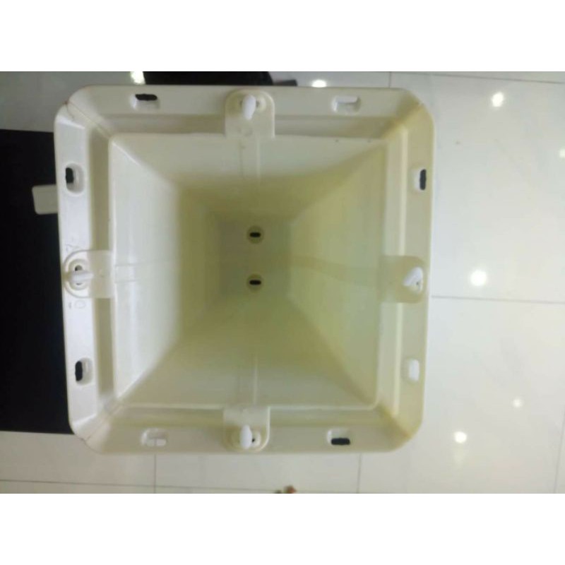 Khuôn đúc chậu vuông 35