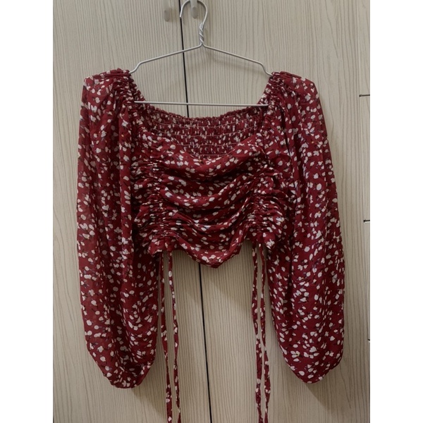 Pass Áo croptop dây rút cổ vuông - new 95%