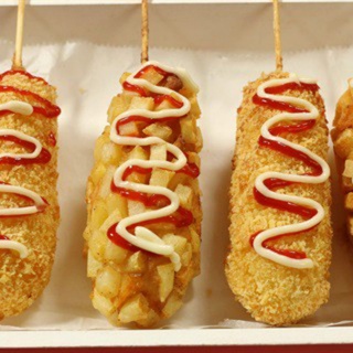 Hotdog phô mai hộp 2 que