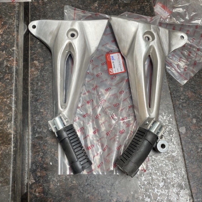 Gác để chân sau xe Wave 110 s110 100 alpha 50cc rsx nhỏ thái zx dài