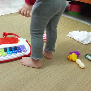 Quần len  cho bé gái