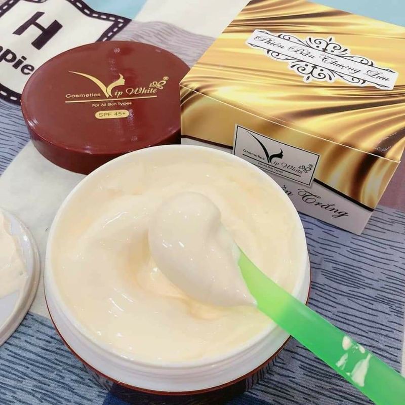Body Vip White Phiên Bản Thượng Lưu hộp 250g | BigBuy360 - bigbuy360.vn