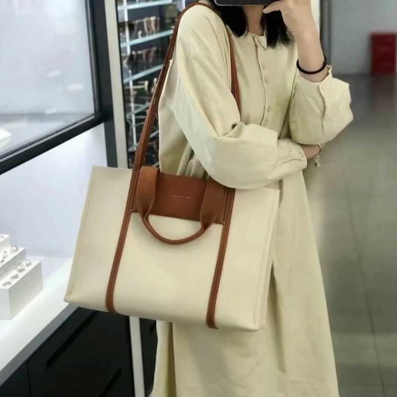 Túi tote Đeo Vai Sức Chứa Lớn Màu Sắc CNK23 30781775