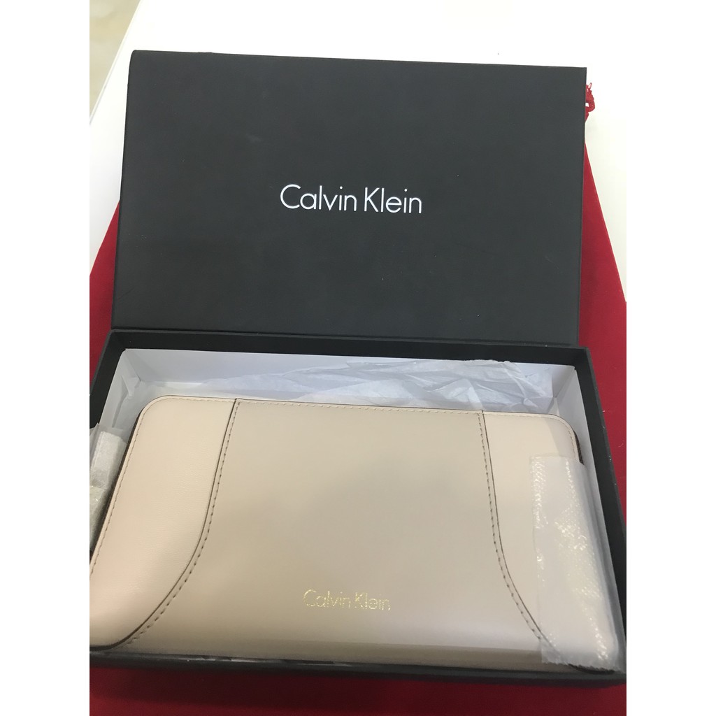 Ví nữ Calvin Klein EO/ C4ROLYN LARGE ZI ( Chính hàng CK Đức)