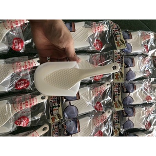 muôi cơm của Nhật made in japan