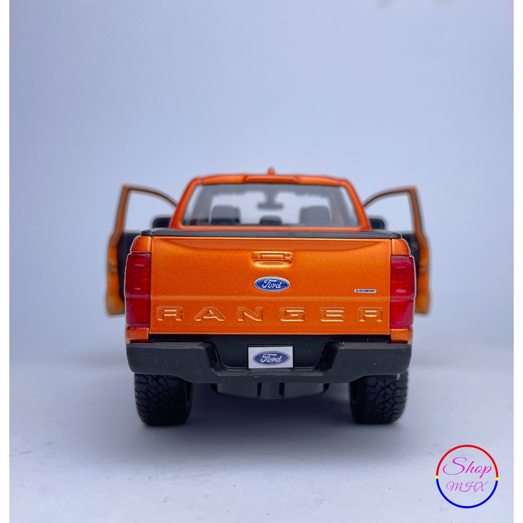 Xe mô hình bán tải Ford Ranger 2019 tỉ lệ 1:27 hãng Maisto Tặng kèm bộ biển số