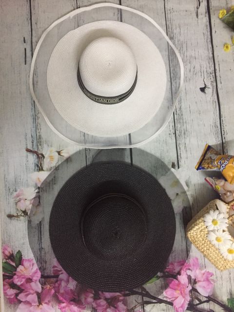 Mũ cói đi biển vành siêu rộng viền lưới cực sang chảnh