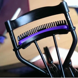 Kẹp mi Catrice Lash Curler