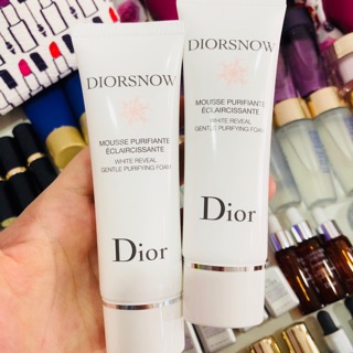Sữa rửa mặt trắng da Diorsnow