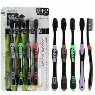 Vỉ 4c bàn chải đánh răng nano Hàn Quốc than hoạt tính