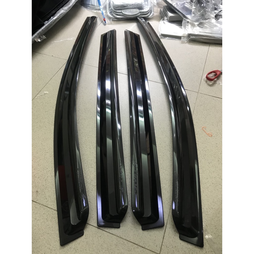 Bộ vè che mưa đen xe Hyundai Tucson 2009-2014 hàng Hàn Quốc chất liệu DÀY và BỀN