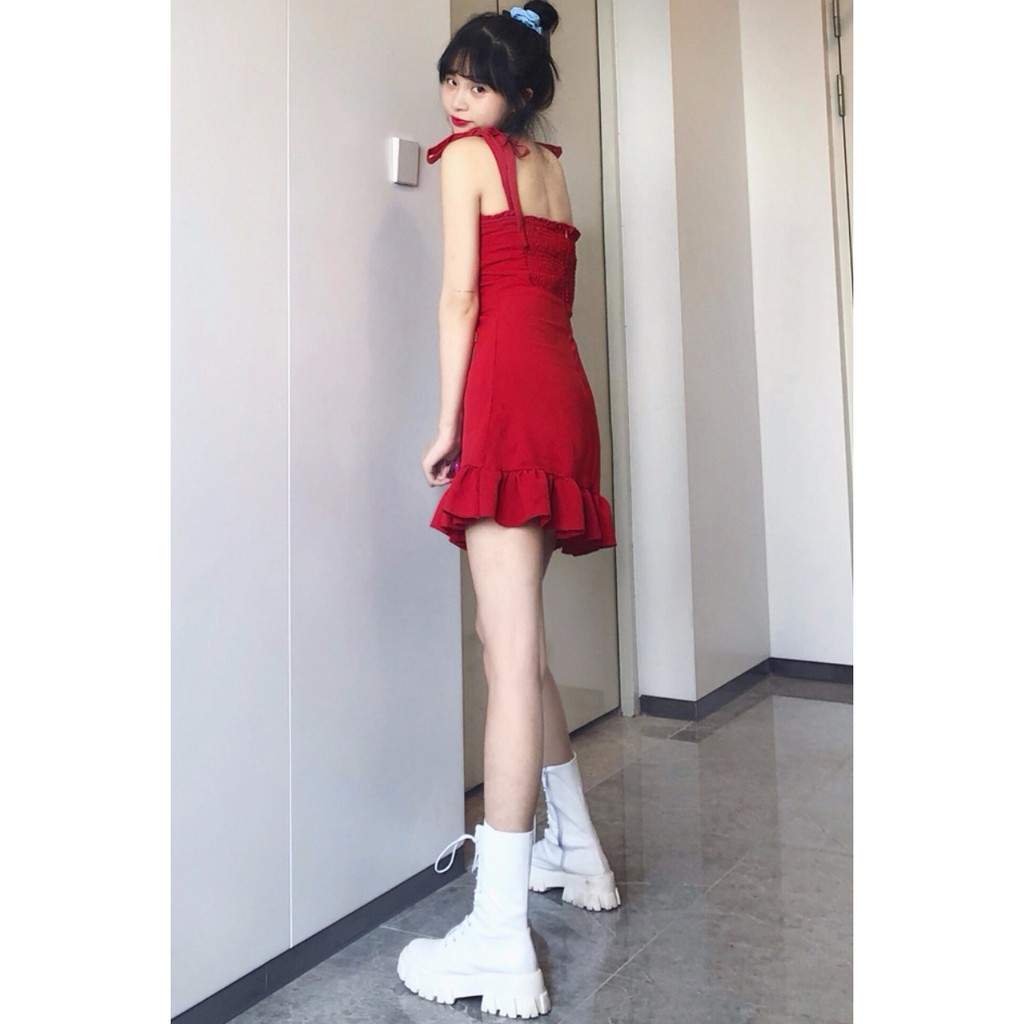 Váy hai dây màu đỏ ôm body nhún bèo đuôi cá dây thắt nơ vai style retro Hong Kong