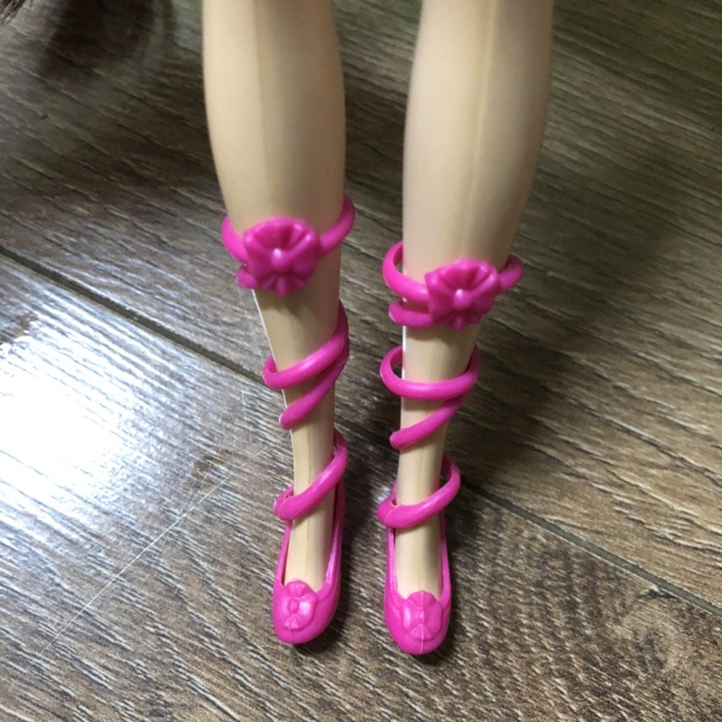 S2A- Set 20 đôi giày cho búp bê barbie muse xinyi