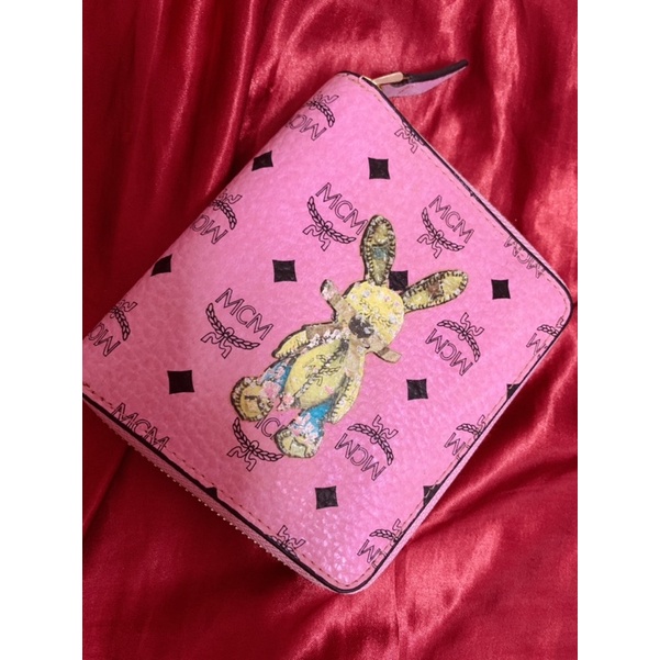 Túi ví si aut mcm da thật-new 500$) hình còn bên cạnh
