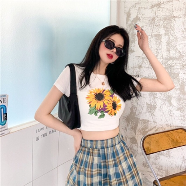 Áo thun lụa croptop in hoa nổi siêu xinh HÀNG Y HÌNH