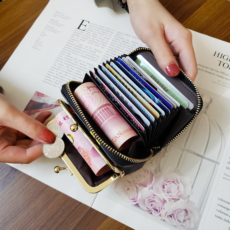 Ví Đựng Thẻ / Tiền Xu Có Khóa Kéo Họa Tiết Hoạt Hình Dễ Thương