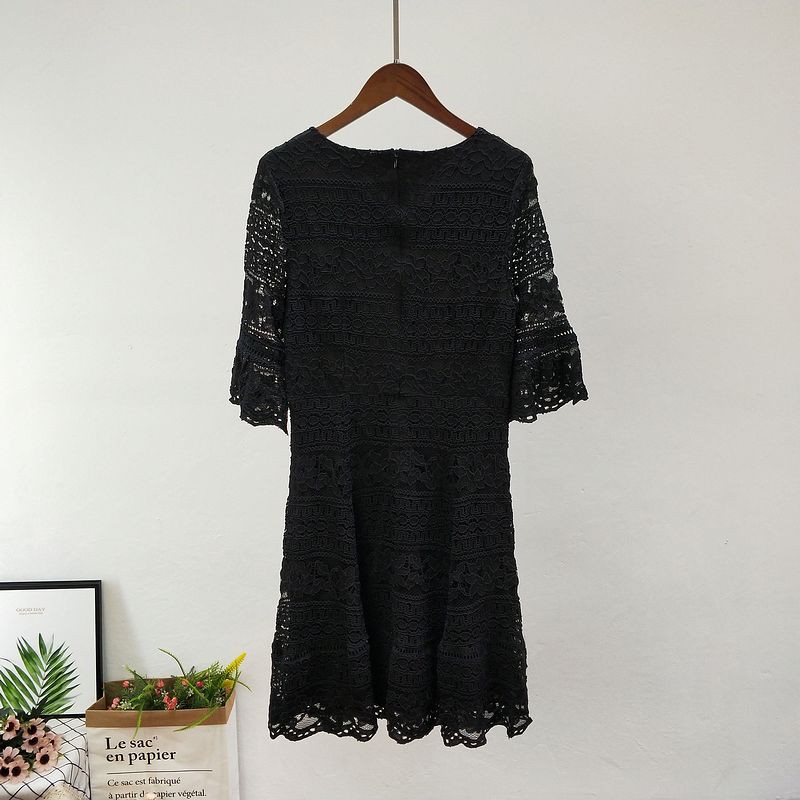 Đầm ren La Babite xuất dư