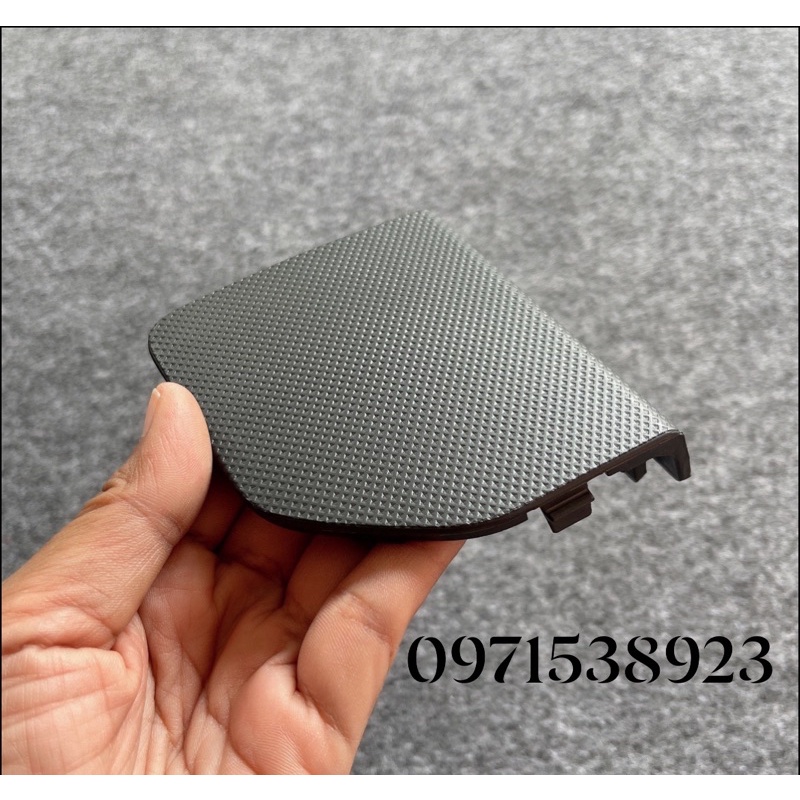NẮP CHỤP MÓC CỨU HỘ XE TOYOTA VIOS 2014-2018 CAO CẤP 527210d050