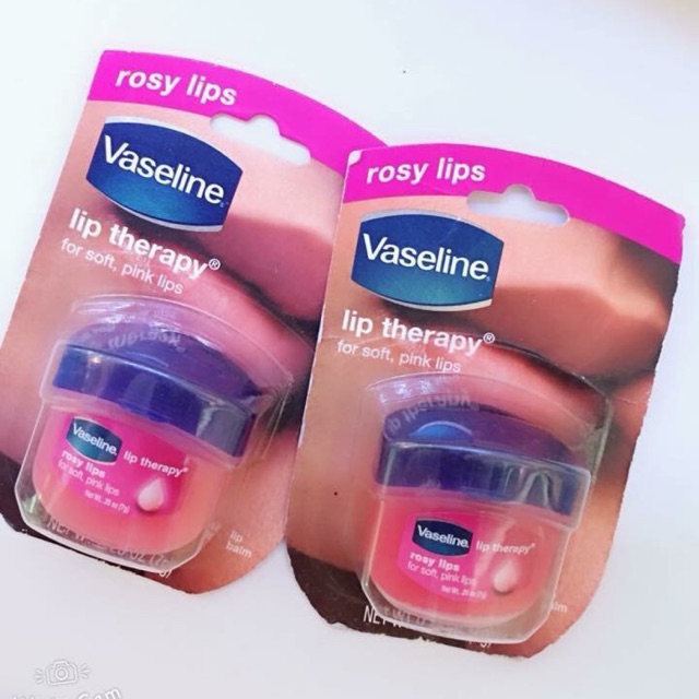 Son dưỡng hồng môi vaseline