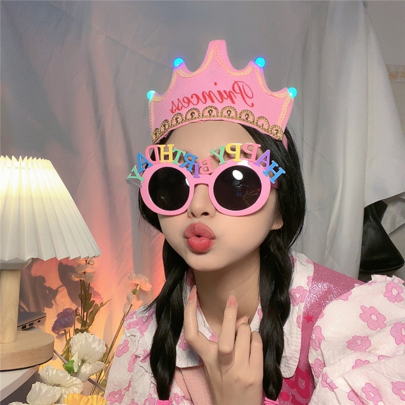 Mũ Sinh Nhật Bằng Vải Nỉ Cho Người Lớn Và Trẻ Em