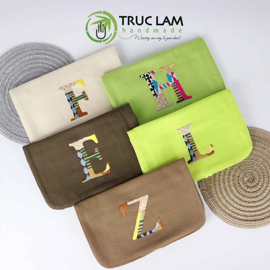 Ví Nữ Cầm Tay Thêu Họa Tiết Chữ Cái F L H Z E Phối Màu Cực Đẹp - Trúc Lâm Handmade