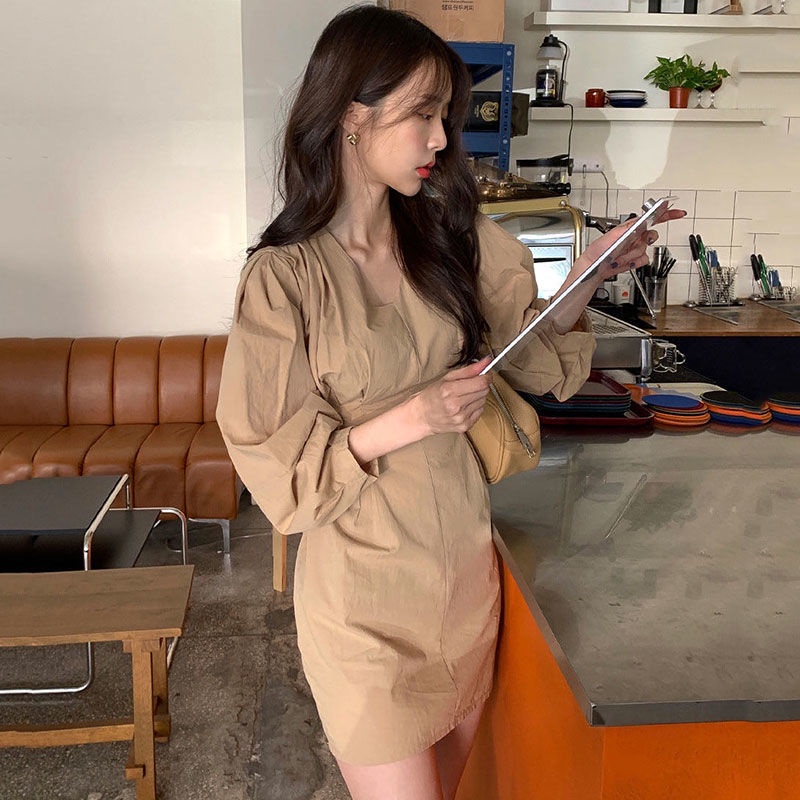 Đầm chữ A tay dài phồng cổ chữ V ôm eo phong cách retro Hàn Quốc đơn giản