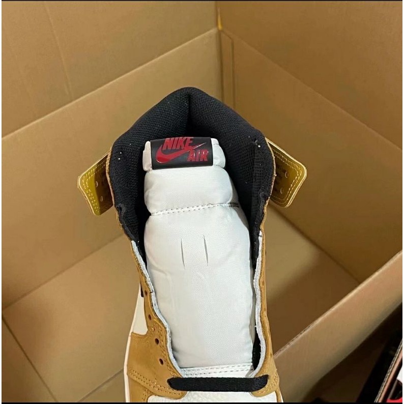 Giày Air Jordan 1 Retro High "Rookie of the Year."