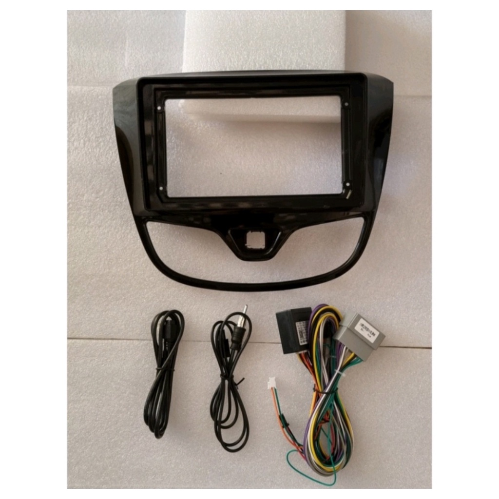 Dưỡng màn hình vinfast fadil 9inch-10inch kèm jack zin