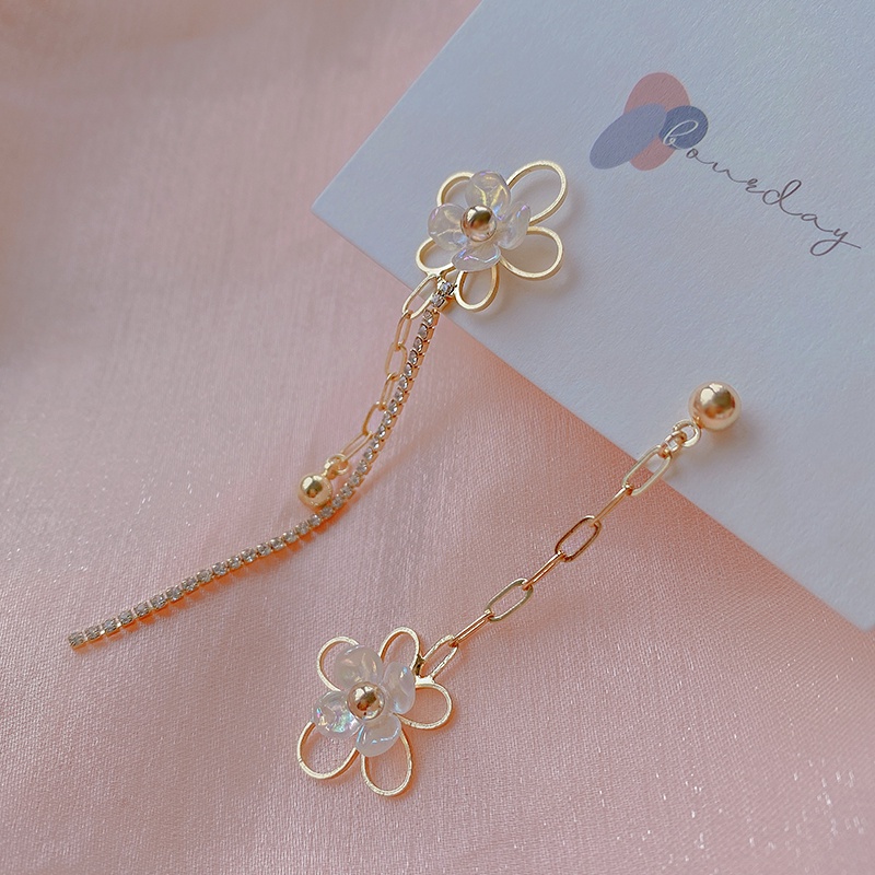 Khuyên Tai Nữ Trang Dáng Dài Tạo Hình Độc Đáo