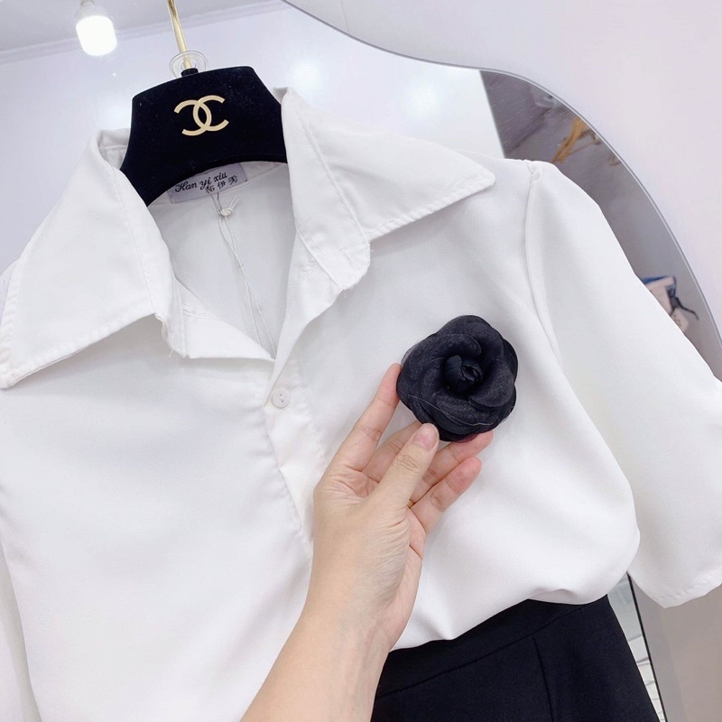 SET ÁO SƠ MI LOGO HOA MIX CHÂN VÁY ĐUÔI CÁ ĐEN